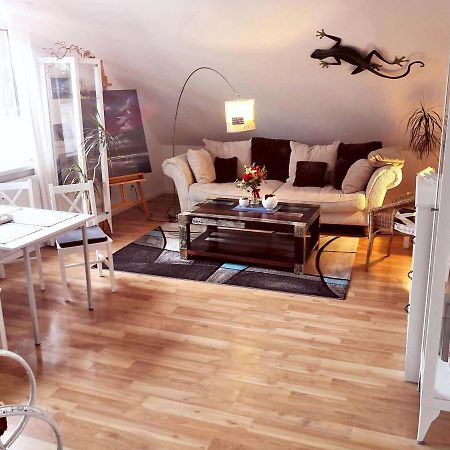 Kuenstler Ferienwohnung 3 Zimmer Kueche Bad Zentrale Lage Wulsbuttel 외부 사진