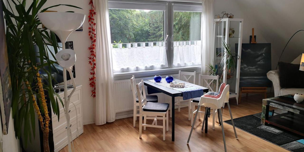 Kuenstler Ferienwohnung 3 Zimmer Kueche Bad Zentrale Lage Wulsbuttel 외부 사진