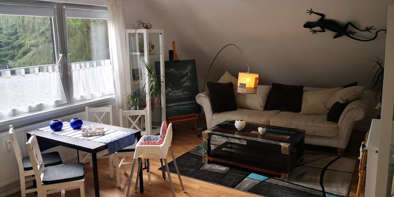 Kuenstler Ferienwohnung 3 Zimmer Kueche Bad Zentrale Lage Wulsbuttel 외부 사진