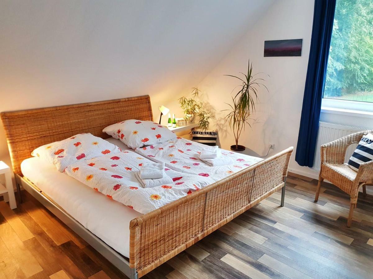 Kuenstler Ferienwohnung 3 Zimmer Kueche Bad Zentrale Lage Wulsbuttel 외부 사진