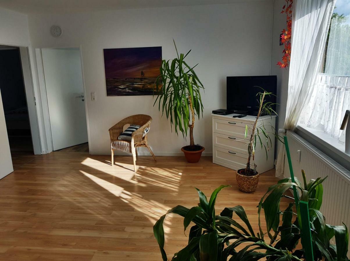 Kuenstler Ferienwohnung 3 Zimmer Kueche Bad Zentrale Lage Wulsbuttel 외부 사진