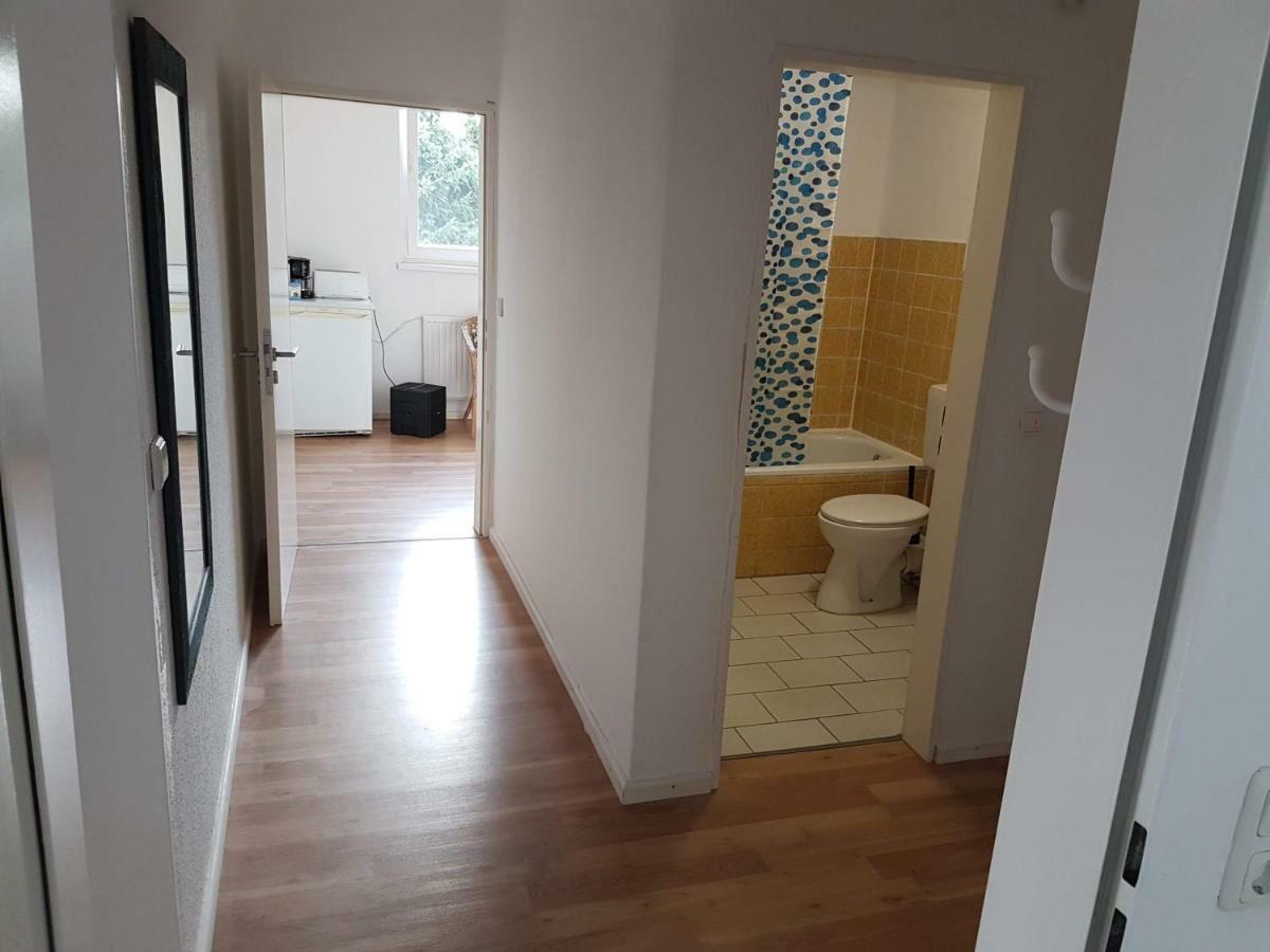 Kuenstler Ferienwohnung 3 Zimmer Kueche Bad Zentrale Lage Wulsbuttel 외부 사진