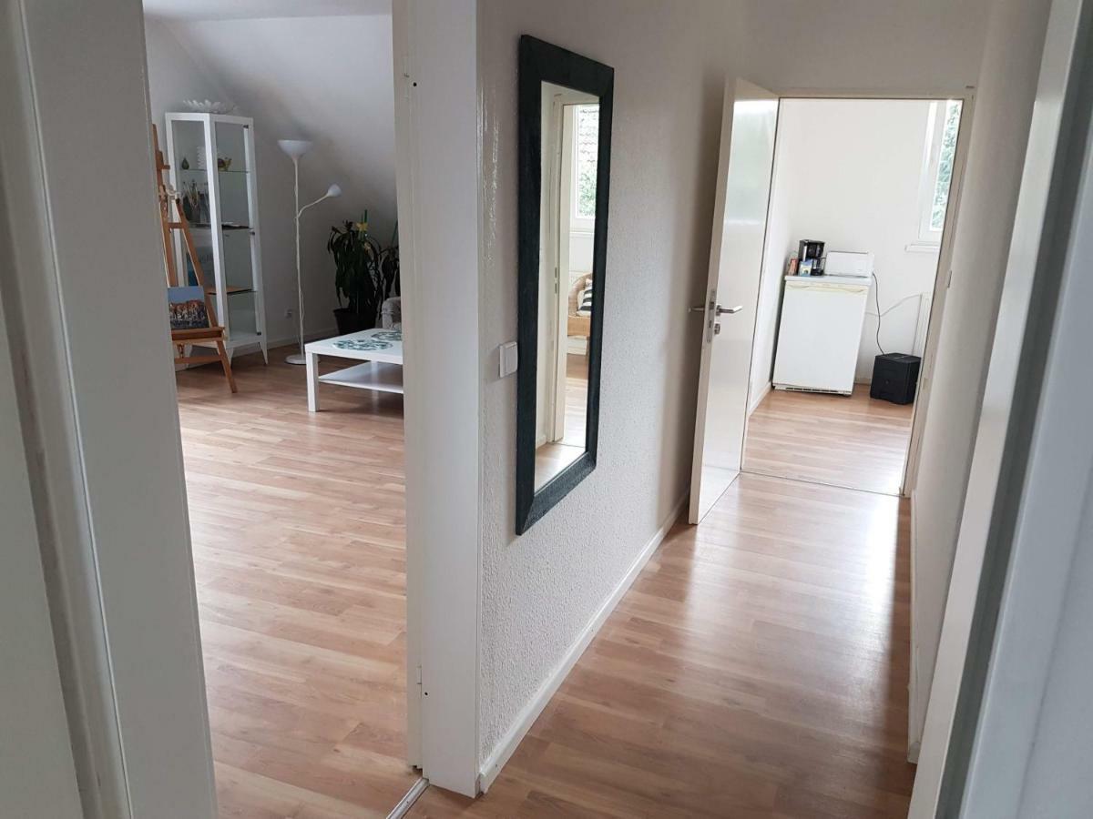 Kuenstler Ferienwohnung 3 Zimmer Kueche Bad Zentrale Lage Wulsbuttel 외부 사진